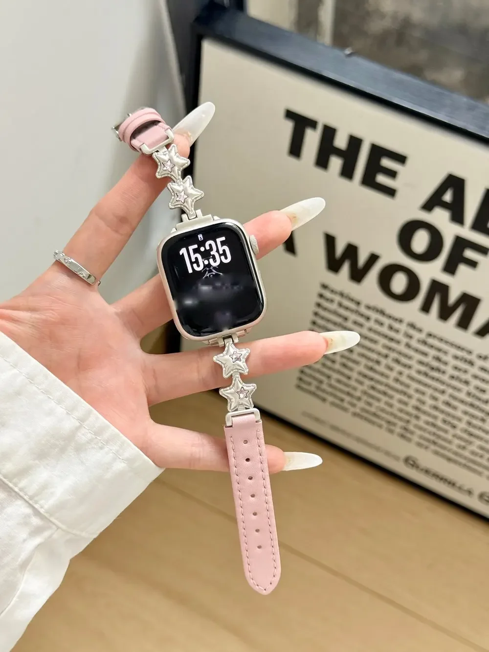 Elegant Leather Star Loop Watch Band for Women - Premium Quality Strap