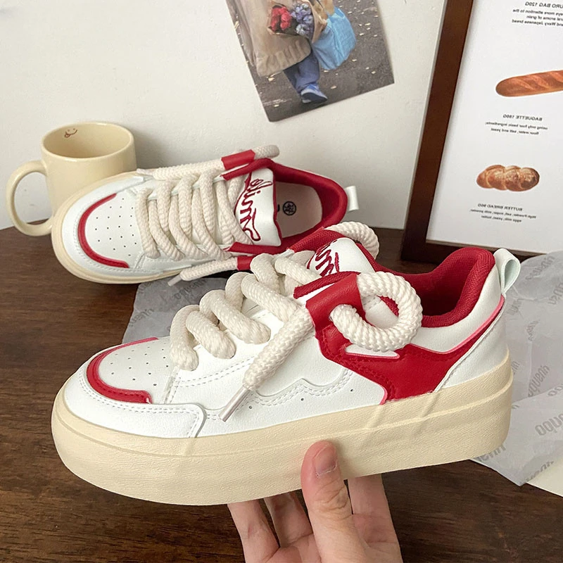 

Женские кроссовки в стиле «лолита», красные кожаные кроссовки в стиле «Харадзюку», на платформе, в студенческом стиле, 2023