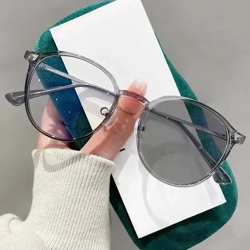 New Fashionable Photochromic Near Sight Glasses Round Transparent Women Anti Blue Light Myopia Eyewear Outdoor Shades Eyeglasses - Image 3