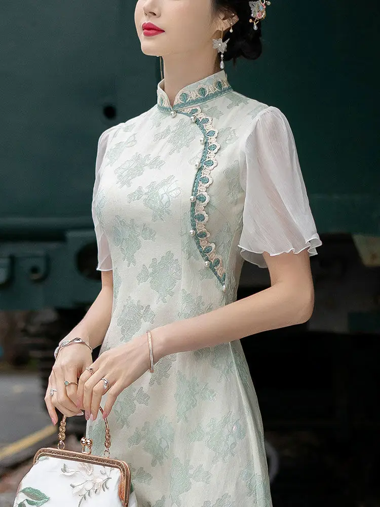 Рисунок 4 - Женское платье-Ципао с большими рукавами