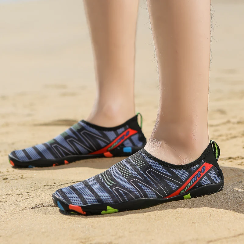Quick-Drying Summer Water Shoes Unisex Seaside Beach Sock Barefoot Sneakers Men Swimming Upstream Sports Diving Aqua Shoes Women water shoes