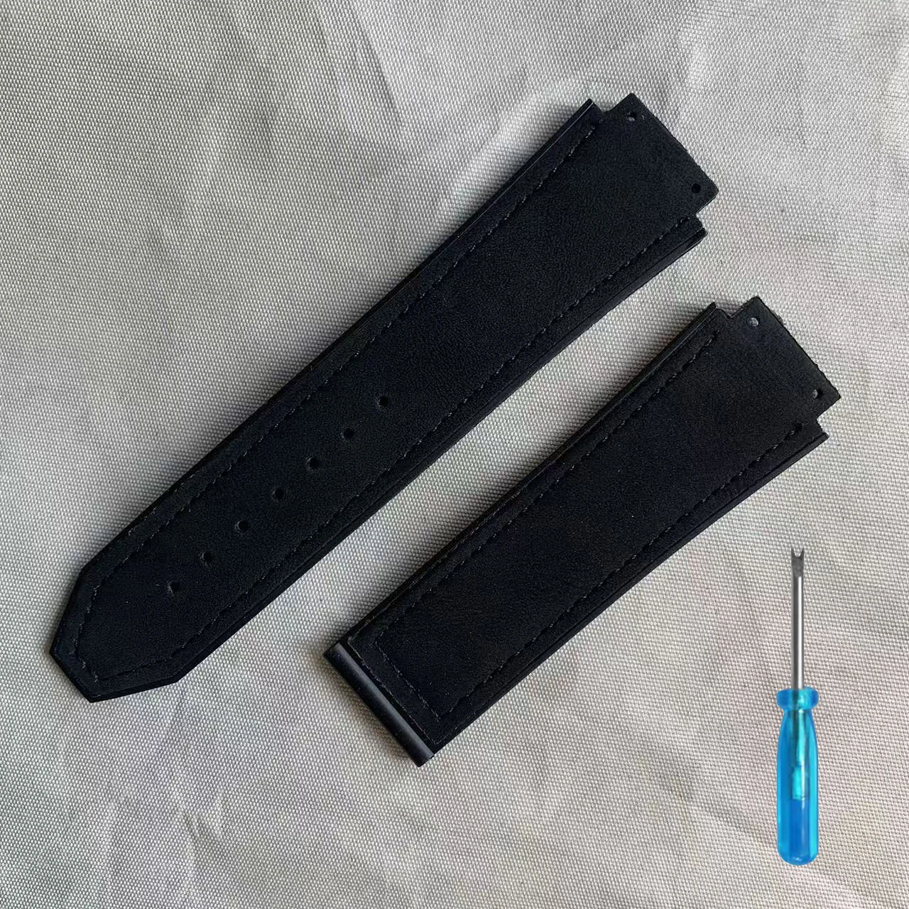 Hublot Unisex High-Quality Crazy Horse Leather Watchband in Rubber and Leather Combo, 26mm