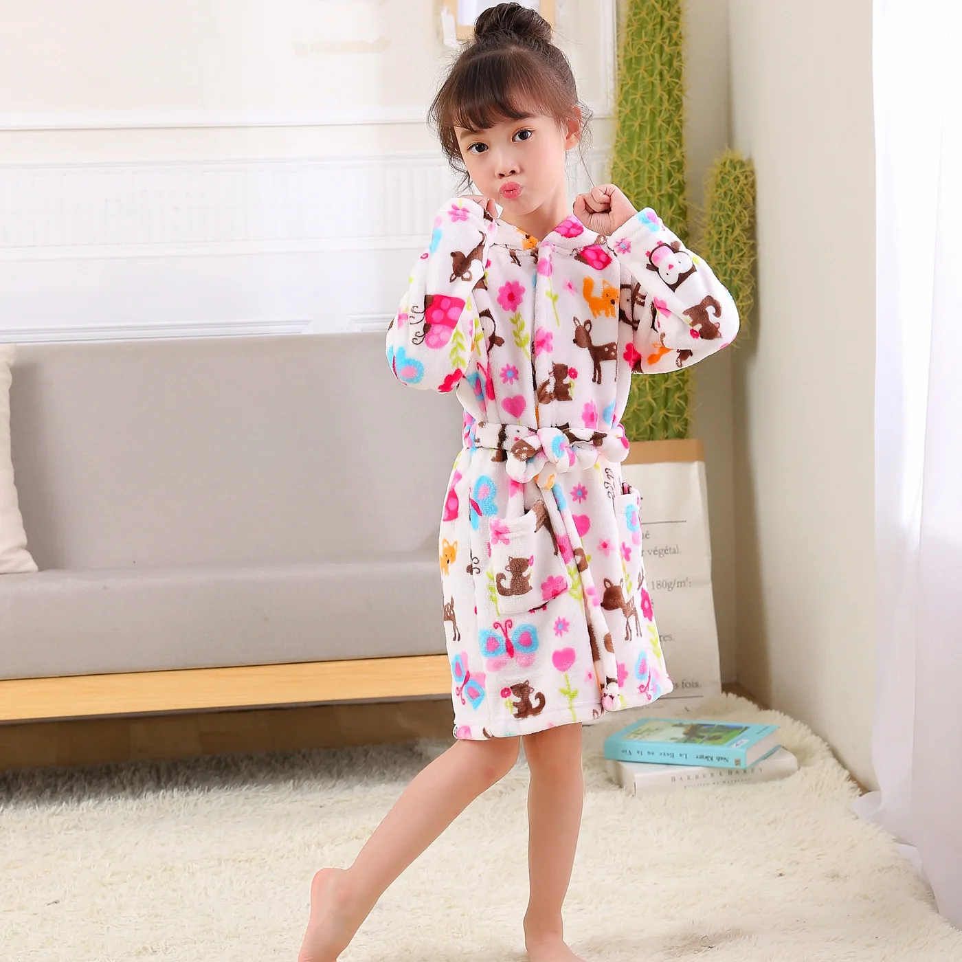 Autumn Spring Kids Hooded Flannel Bathrobe Baby Bath Robes Boys Girls Cute Cartoon Soft Warm Pajamas Long Sleeve