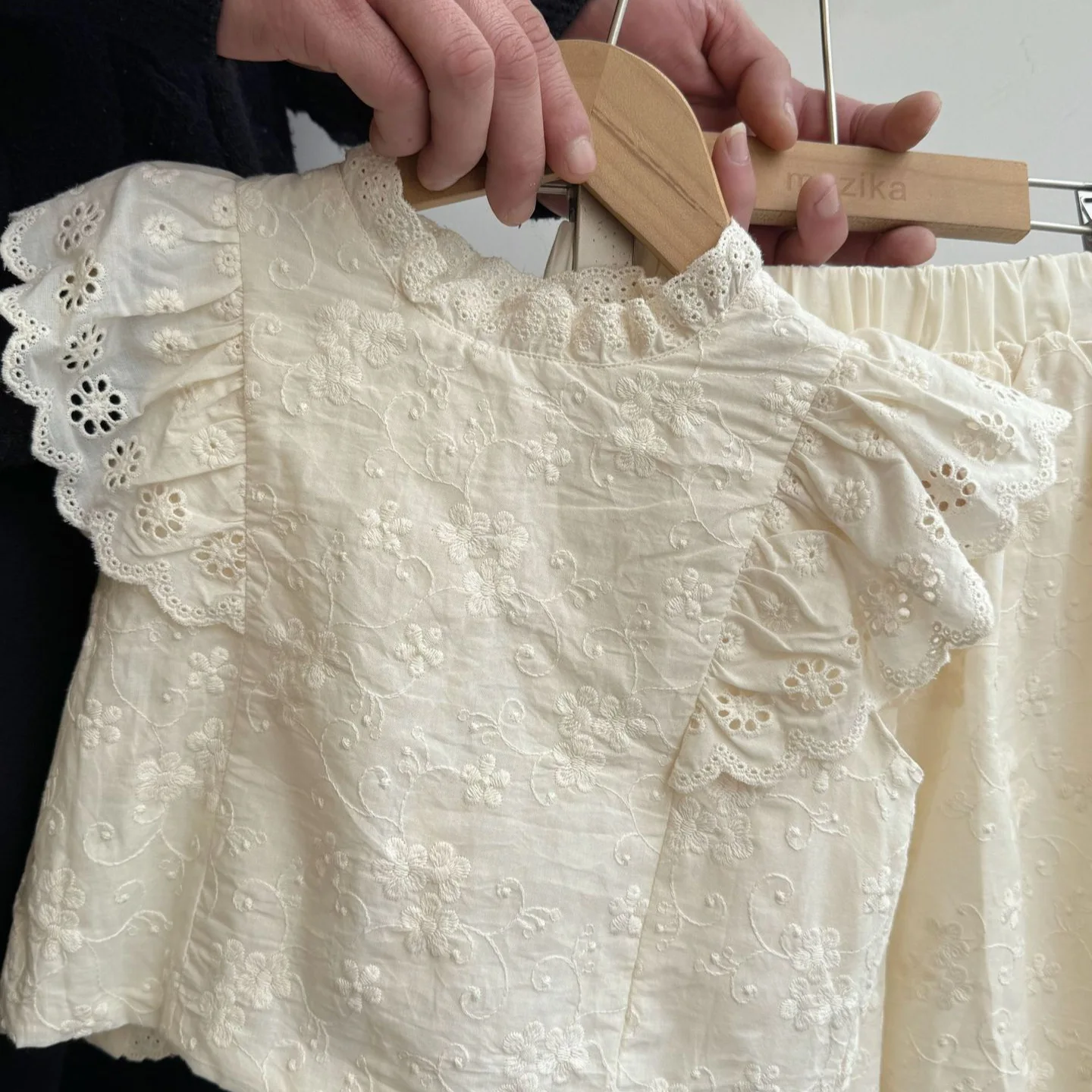 Spring Summer Korean Kids Baby Girls 2PCS Clothes Set Lace Cotton Sleeveless Tops Elastic Waist Dress Suit Toddler Girls Outfits kids clothing set girls clothing set