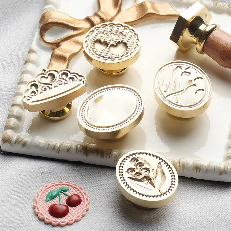 Description Picture 3 of itemZinc Alloy Embossed Fire-Painted Seal Sealing Wax Stamp Head Wax Seal Stamp For Envelopes Wedding Invitation Album Seal Stamp