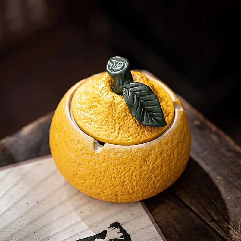 

1pcs Cute Orange Cigarette Ashtray With Lid Living Room Smoking Tray Holder Home Decoration Ceramics Ornament Fruit Craft