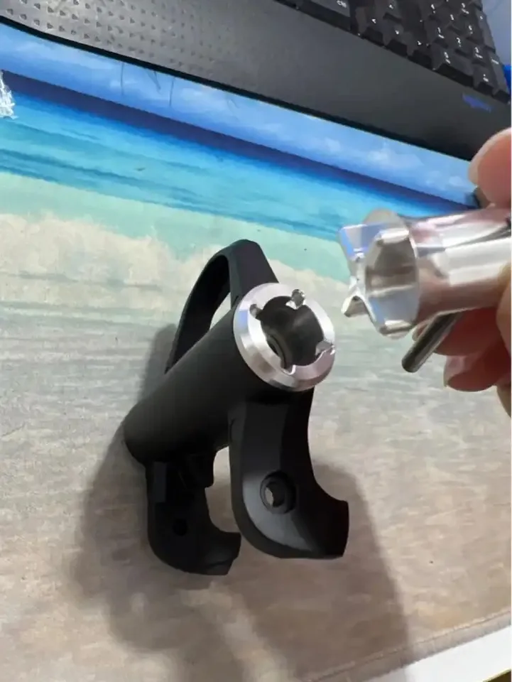 Se127c24eade449689c06e725bb182