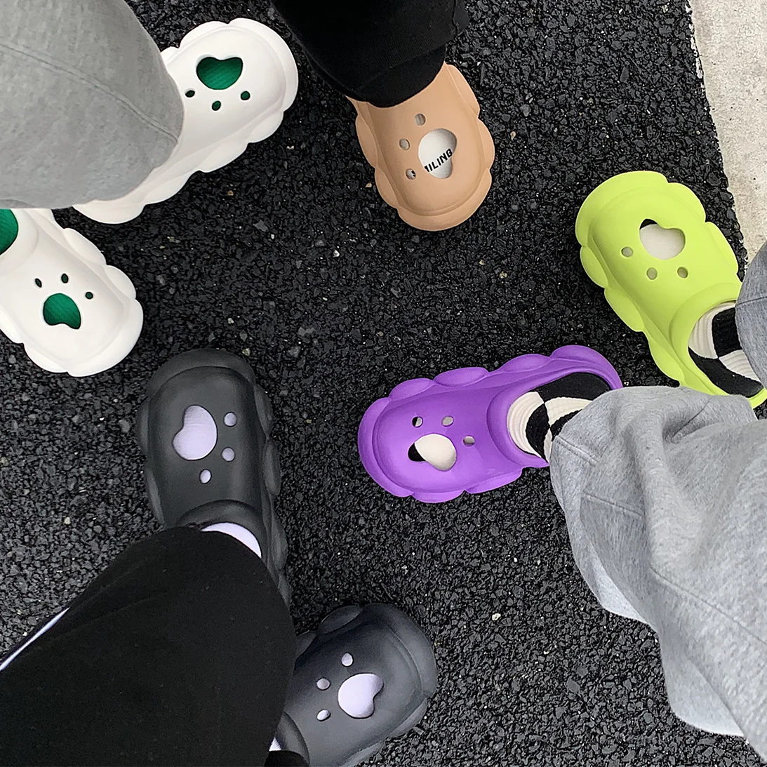 

Outdoor Garden Shoes Ins Hole Slipper For Men And Women Non Slip Home Slippers Thick Bottomed Beach Sandals