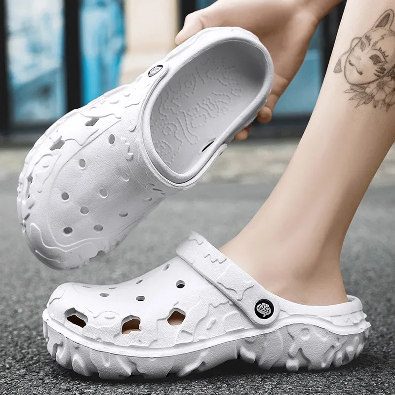 Summer Slippers Clogs Men Beach Outdoor Garden Casual Sandals Slip-On Breathable Slides