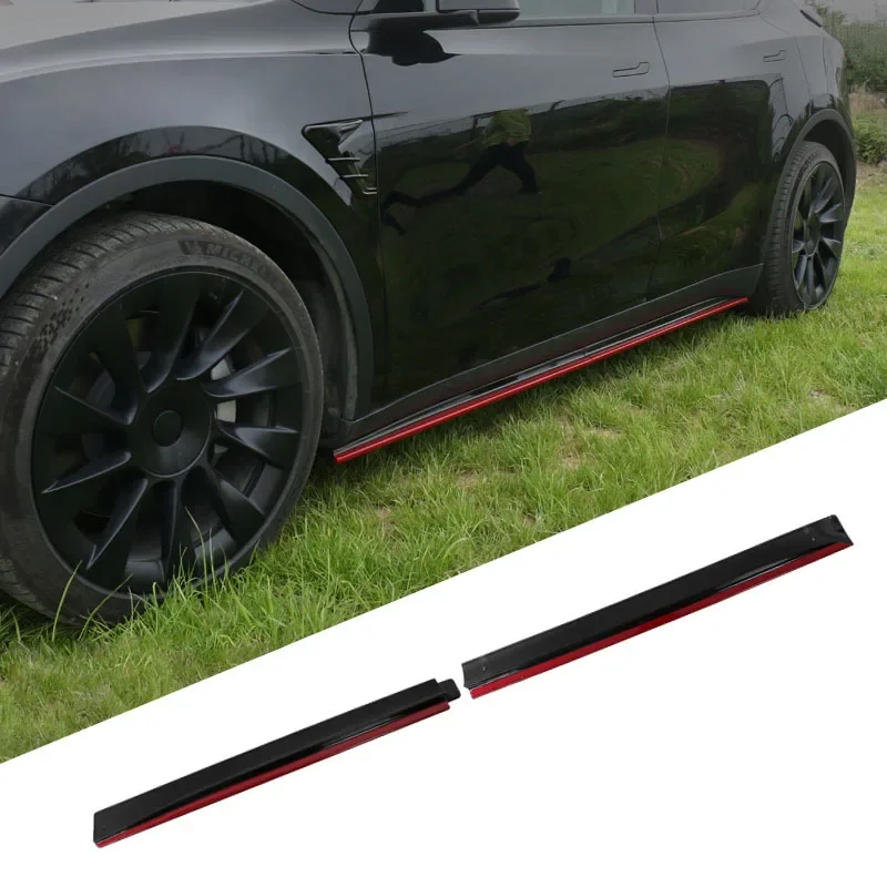 

Side Skirts Modified for Sporty Sizes Surround The Appearance