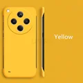 Yelllow