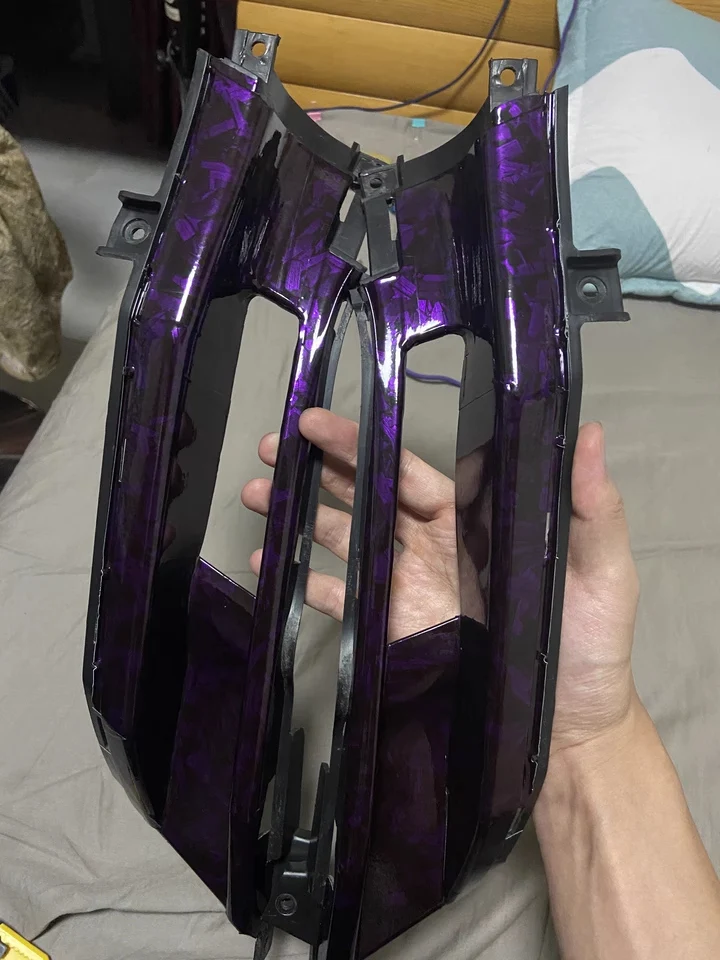 높은 광택 보라색 단조 탄소 섬유 비닐 필름 자동차 DIY 스티커 자동차 바디 포장 액세서리 필름에 대한 자동 튜닝 커버