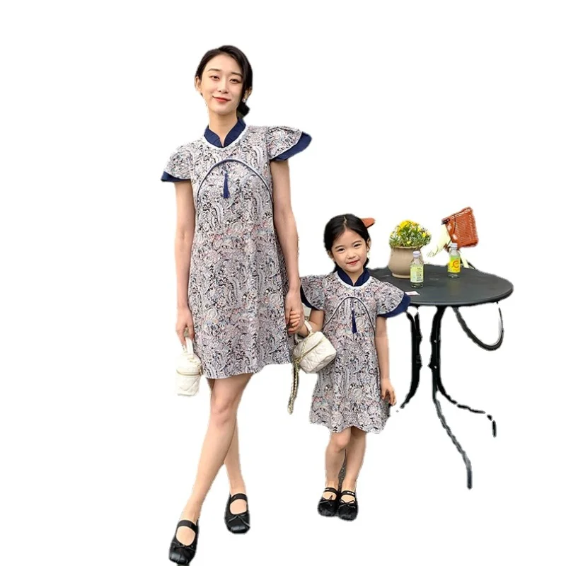 

Traditional Chinese Style Kids Family Matching Outfits Baby Girls Qipao Dresses for Mother and Daughter Child Short Sleeve Dress