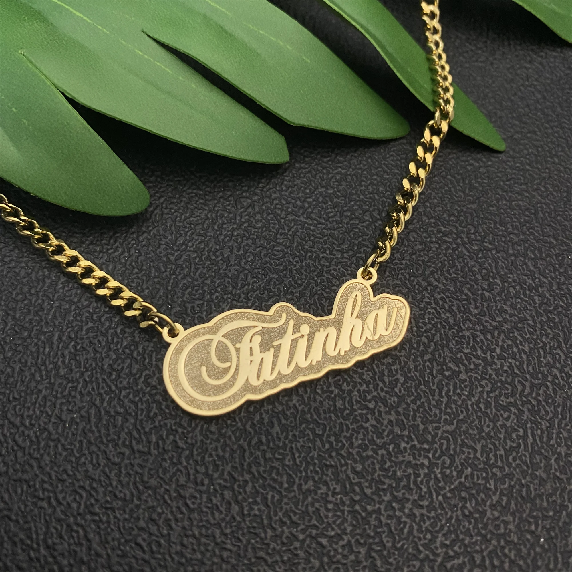Collana con nome personalizzato inciso, catena cubana, placca in acciaio inossidabile personalizzata, ciondolo con lettera personalizzata per donne/ragazze_voghion.com