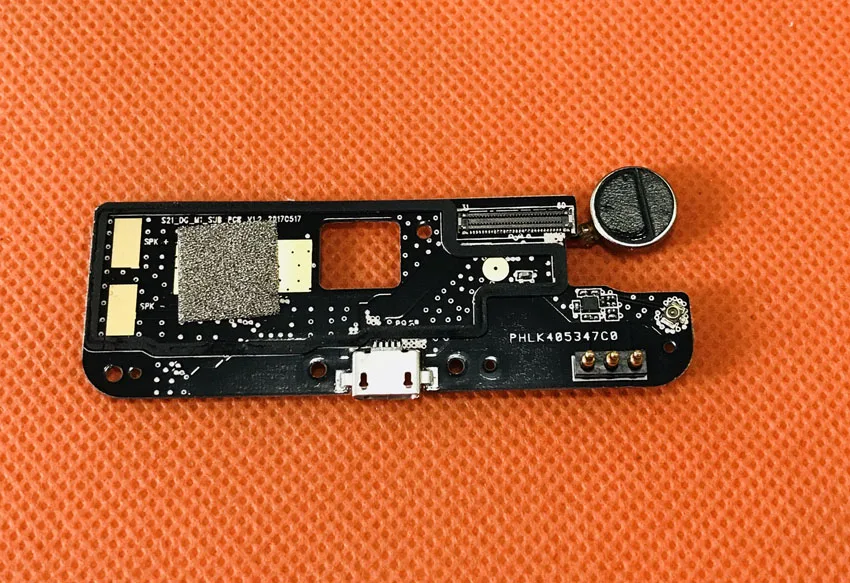 

Used Original USB Plug Charge Board For DOOGEE S60 Helio P25 Octa Core 5.2'' FHD Free shipping