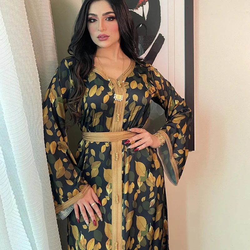 

2022 New Fashion Women Muslin Dress Long Sleeve Printing Patchwork V-neck Pullover Elegant Chic Mid East Abaya Lady Muslim Dress