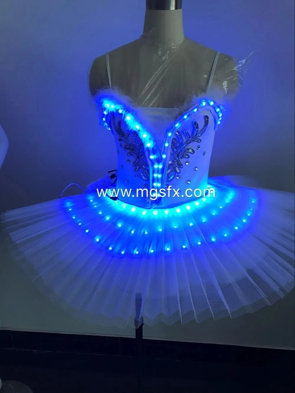 

Women LED Suit Stage Costume Girls Luminous Light Ballet Dress