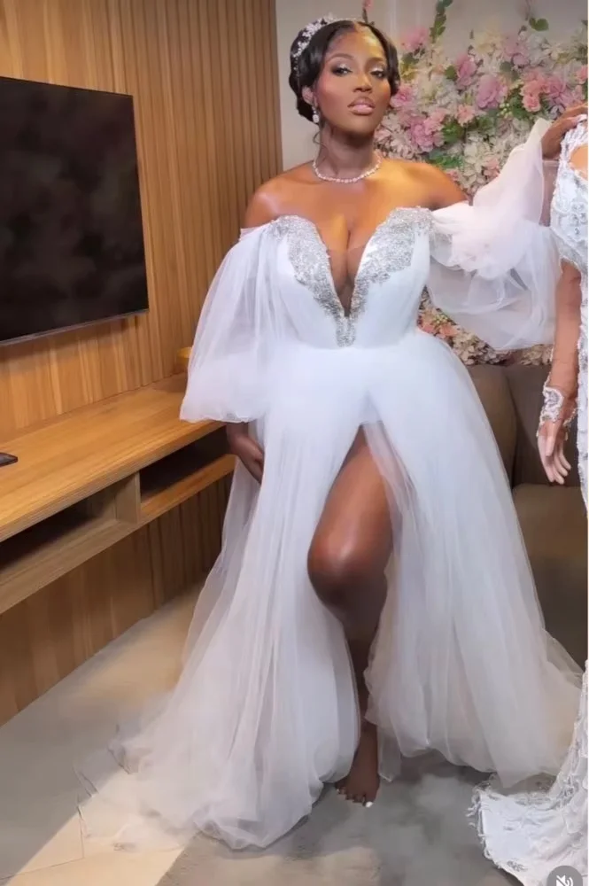 White Bride Robes for Wedding Off Shoulder Long Sleeve Side Split Tulle Crystal African Customized Bridal Shower Dresses
