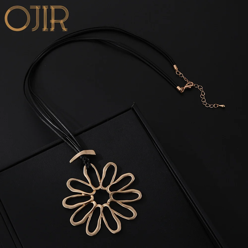 

Ожерелье женское с вырезами в виде цветка, модная цепочка с геометрическим дизайном в Корейском стиле, длинная цепь золотого цвета, ювелирные аксессуары