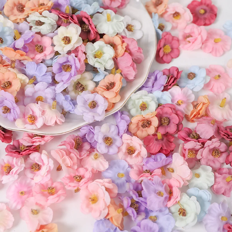 30/50pcs künstliche Blumen Köpfe 3cm gefälschte Blumen für Wohnkultur Hochzeit Hochzeit Dekoration DIY Handwerk Girlande Geschenk zubehör