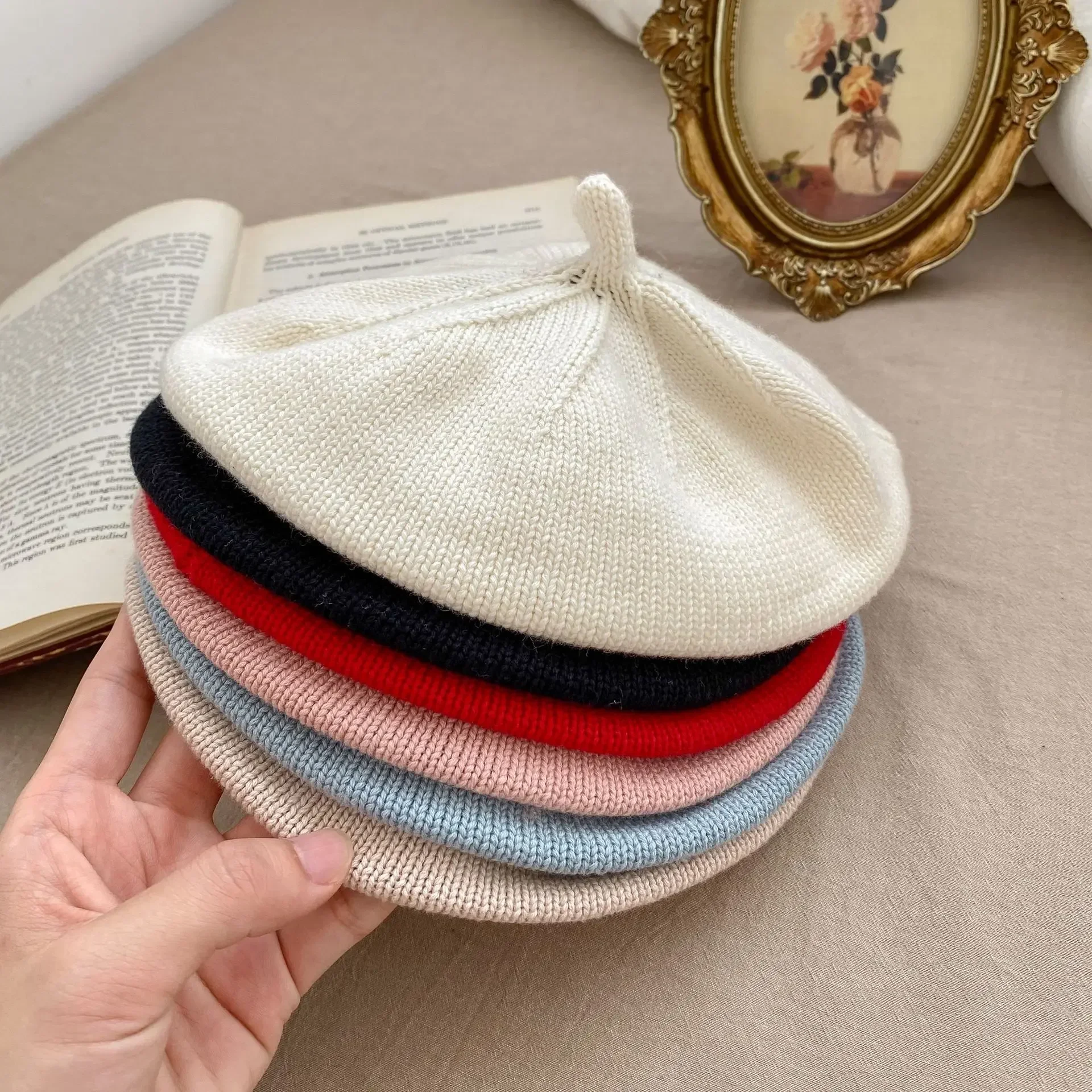 

ins new baby woolen hat girls baby knitted retro dome beret versatile solid color painter hat