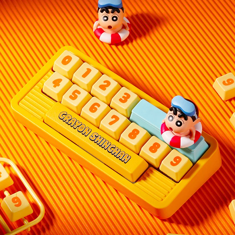 

В наличии Crayon Shin-Chan, мультяшная цифровая клавиатура, модель детской игрушки, креативное украшение автомобиля, подарок на день рождения