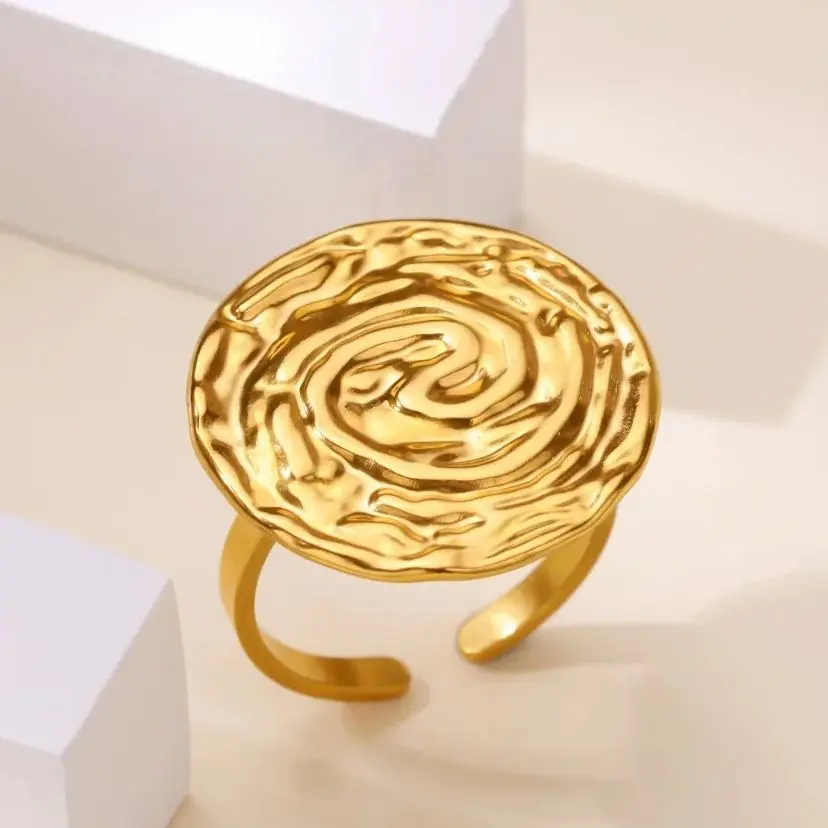Unique Swirl Design Ring for Women