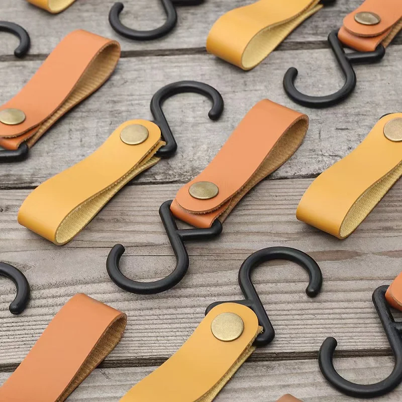 

5Pcs Portable Outdoor Hook Camping S-shaped Leather Storage Hook Keychain PU Hook Triangle Shelf Hook