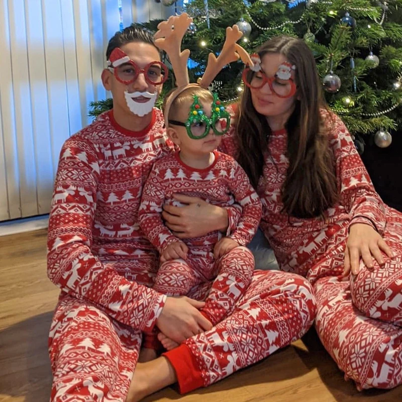 thumbnail image 2 of Conjunto de pijamas navideños 2025 Conjuntos familiares a juego Pijamas navideños para adultos, madre e hija, padre e hijo Ropa de pijama para mamá y yo, 2 of 5