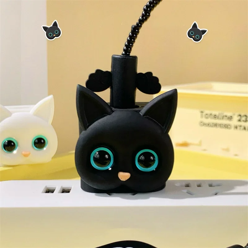 Cute 3D Cat Organizer Data Line Management Charging Safe Plug Protection Winder USB Protector Cover for Apple IPhone 18/20W