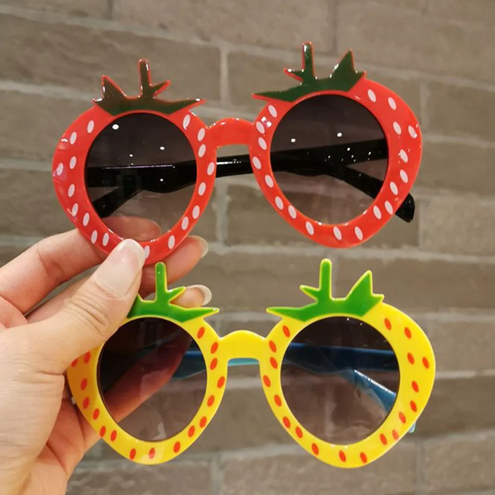 New Cute Baby Sunglasses Childrens Cartoon Funny Strawberry Shape Large Frame Glasses Fashionable Personality Sunglasses