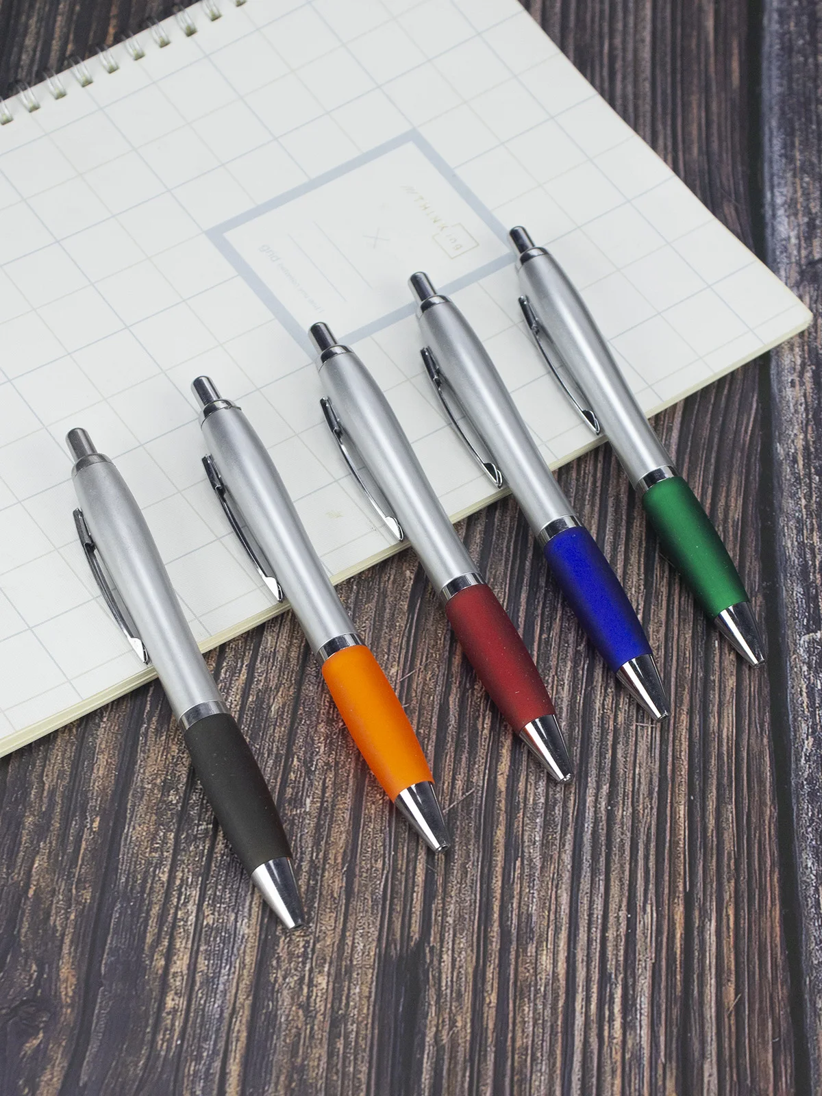 Ballpoint pen retractable plastic gourd ball pen