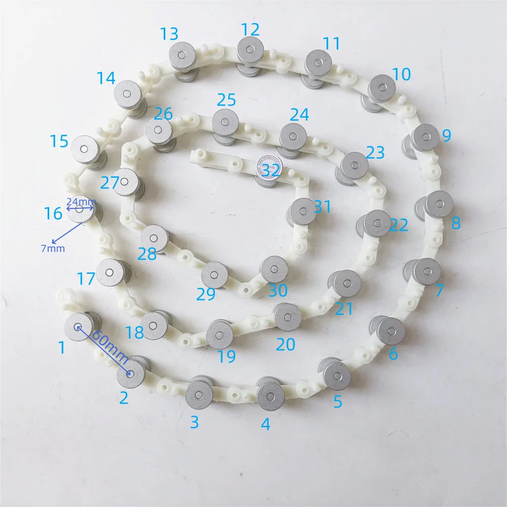 XAA332DS13 Escalator Newel Chain 32 Pairs of Enclosed Bearing Wheels 24*7 Use for XO508 Roller OD24mm W7mm Pitch 60mm