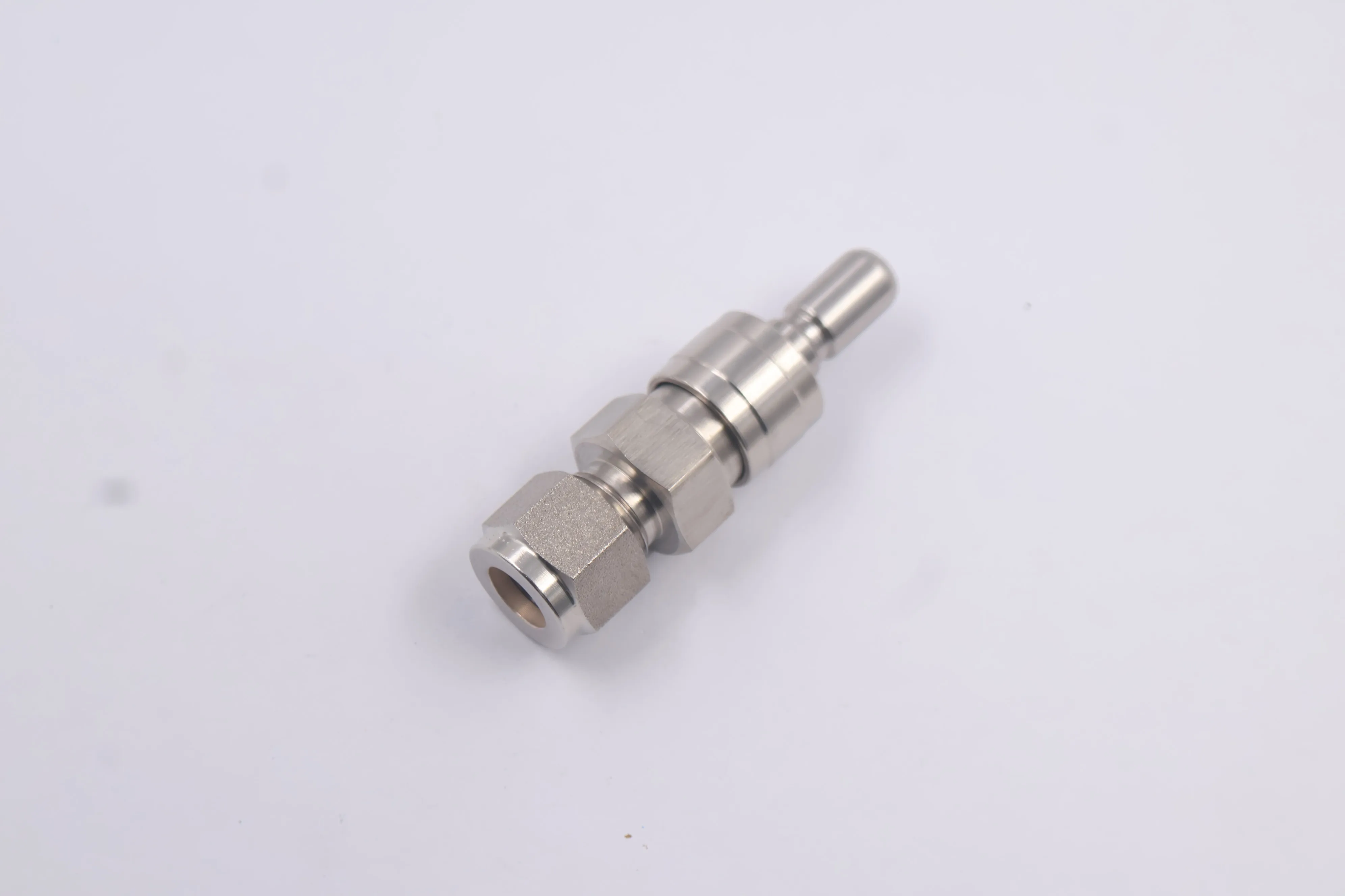 SS-QC6-S-600, Stainless Steel Instrumentation Quick Connect Stem without Valve, 1.0 Cv, 3/8 in. Tube Fitting