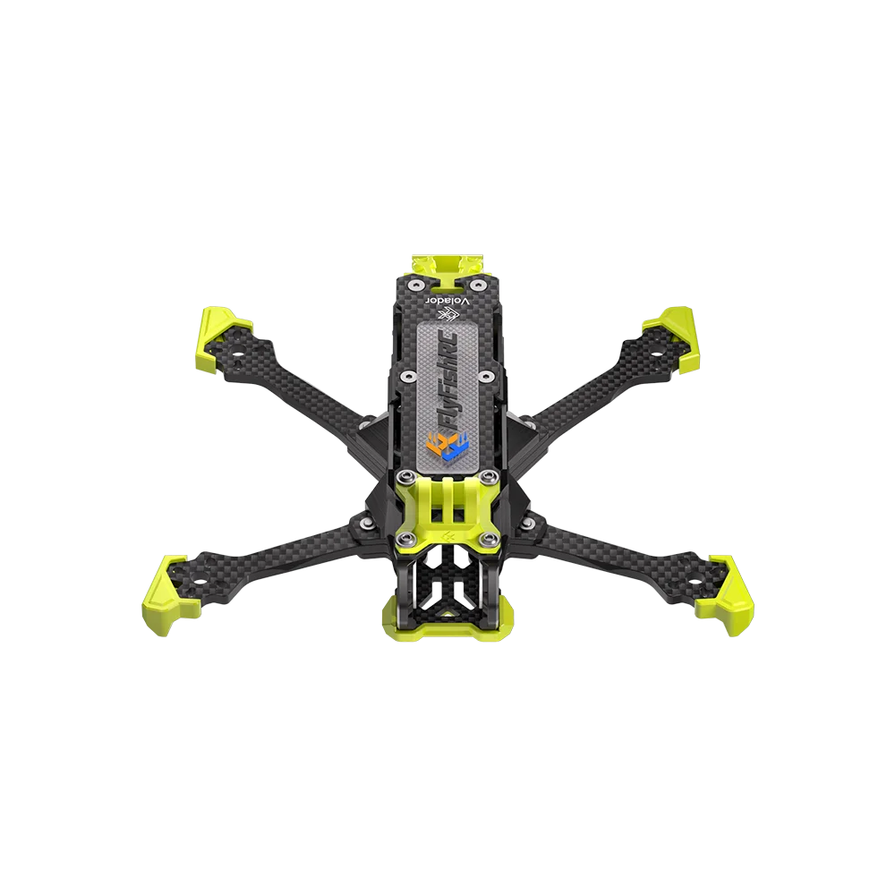Châssis Flying Fish Volador VD4 pour drone FPV posé sur une table, avec vis et entretoises visibles