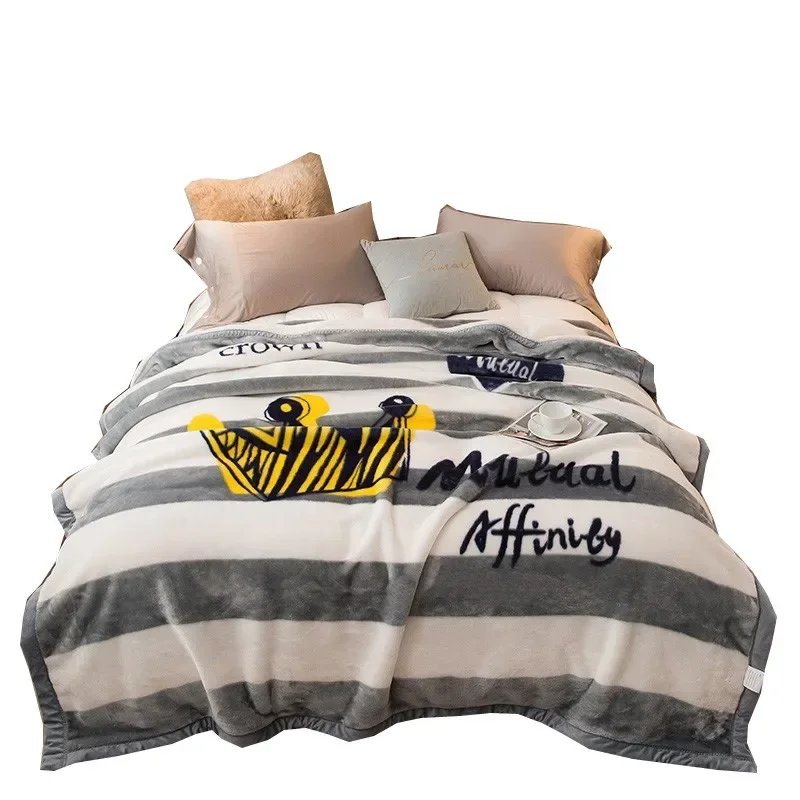 Thick winter blankets for sofas, winter thick premium plush flannel coral velvet blankets for warmth protection 2