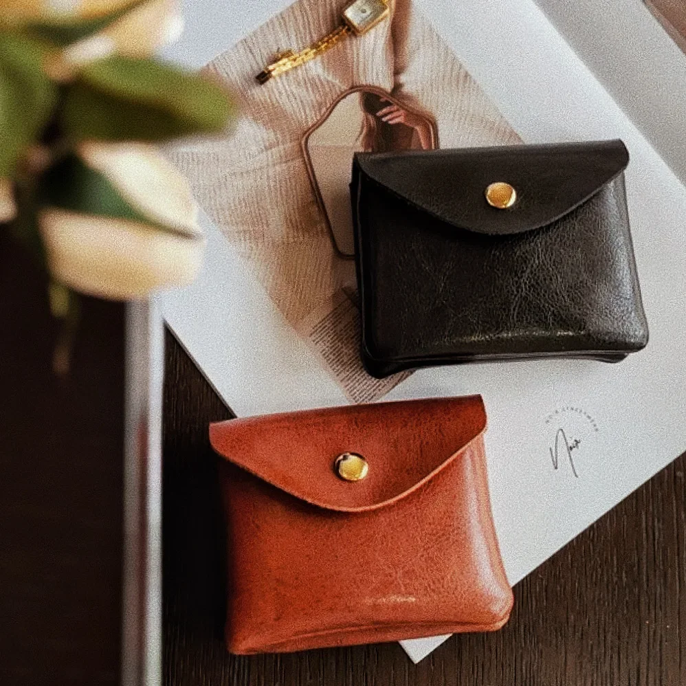 

2023 Winter New Designer Fashion Lipstick Envelope Ladies Clutch Bag Wholesale Portable Earphone Bags Mini Key Bags Handbags