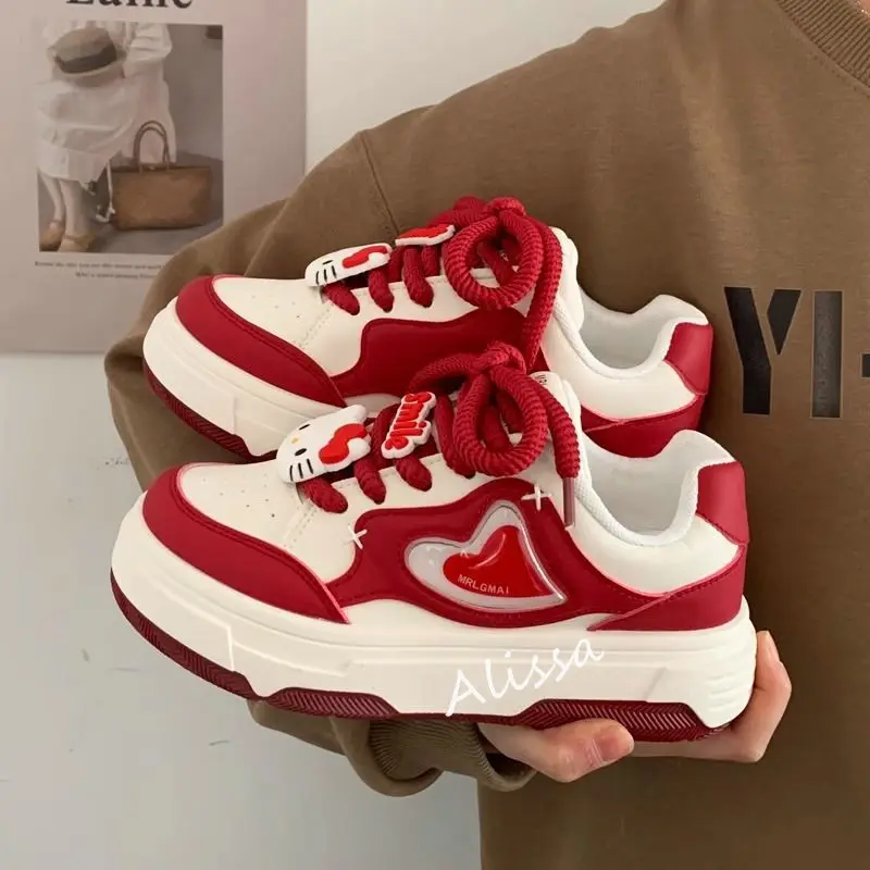 Sanrioハローキティスポーツシューズ、アニメ漫画、甘いファッション