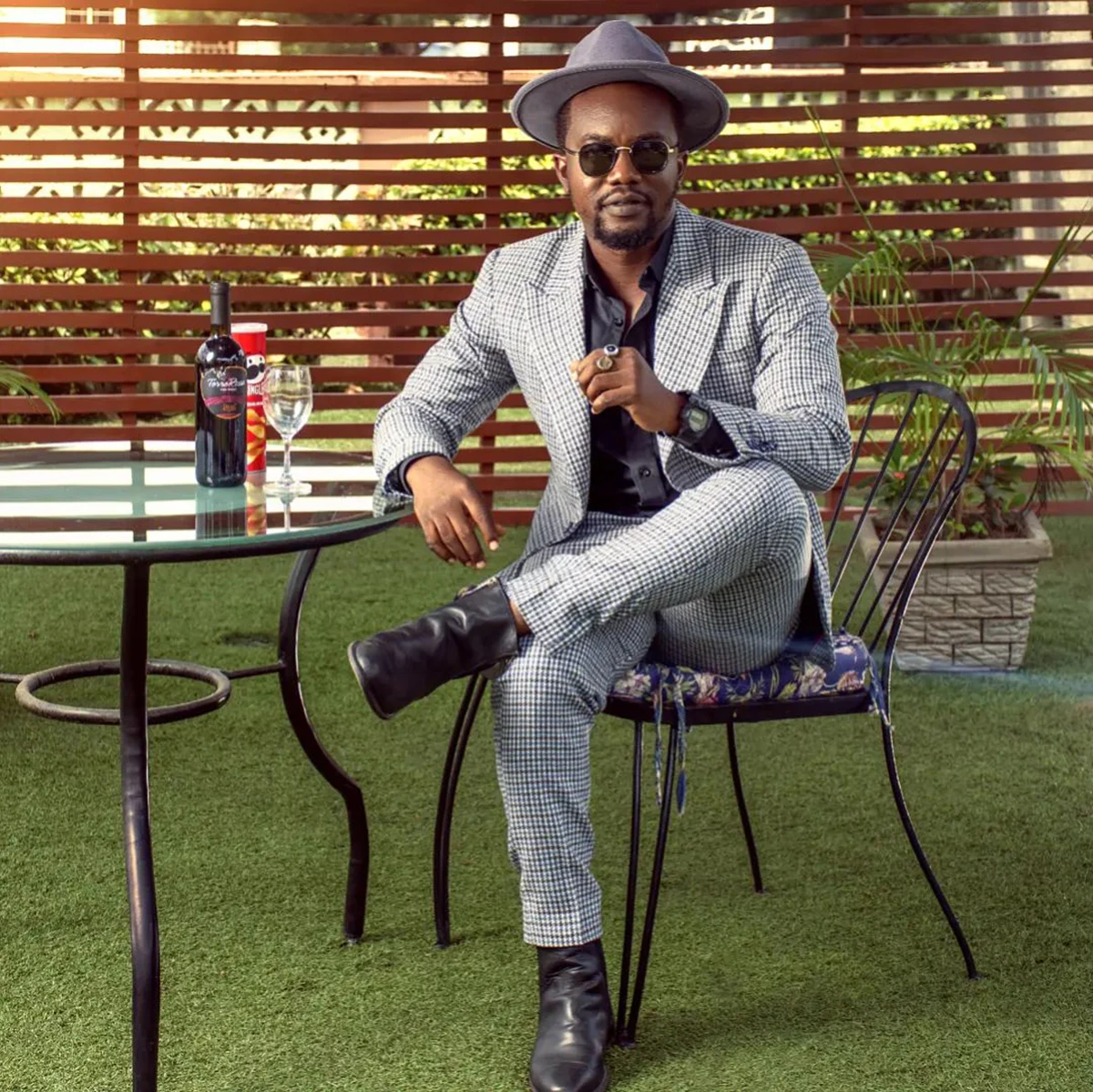 Houndstooth Men's Suits Tailored 2 Pieces Blazer Pants Peaked Lapel Modern One Button Slim Formal Wedding Custom Made Plus Size