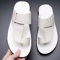 Sandales d'été pour hommes respirantes, mode simple, à bout ouvert, semelle plate souple, chaussures de plage confortables, pantoufles classiques - 2502 1