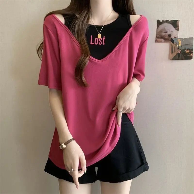 thumbnail image 1 of Tops de manga corta de dos piezas falsos de talla grande para mujer, camisetas holgadas con letras en contraste, ropa informal de verano nueva, 1 of 5