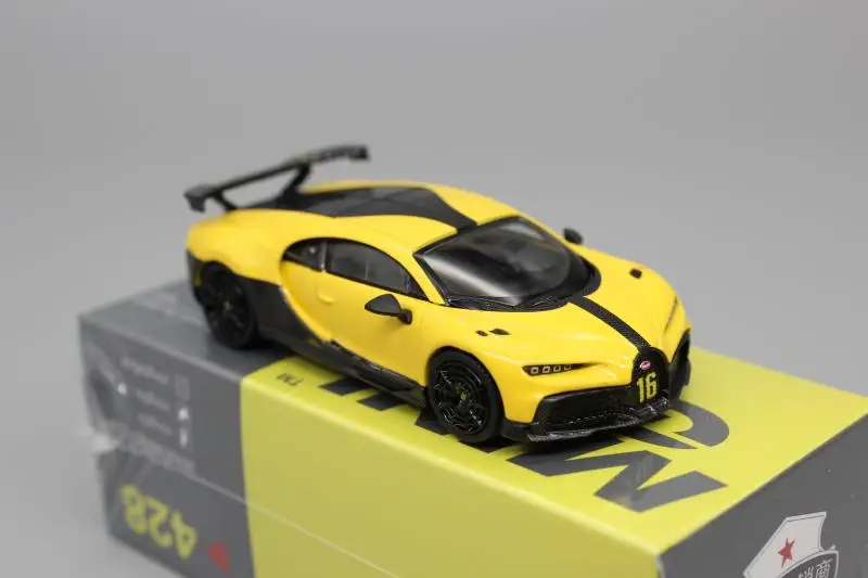 

1:64 Chiron Pur Sport 2020 Коллекционная модель автомобиля из сплава, сувенирная демонстрационная модель, игрушка в подарок
