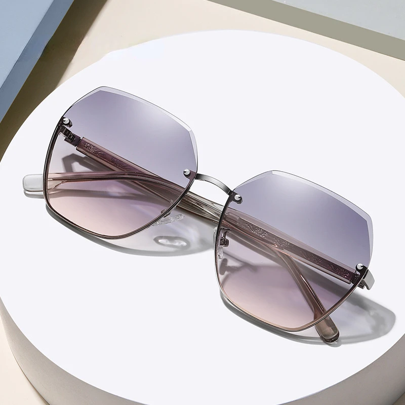 

Солнцезащитные очки для мужчин и женщин, винтажные металлические многоугольные градиентные солнечные очки без оправы, брендовые дизайнерские очки с защитой UV400, для вождения