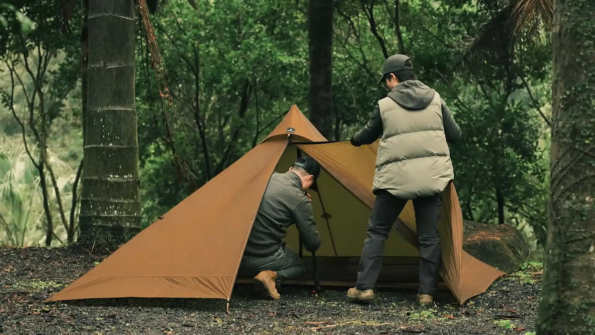 Thous Winds Capricorn 1-2人用キャンプピラミッドテント超軽量屋外