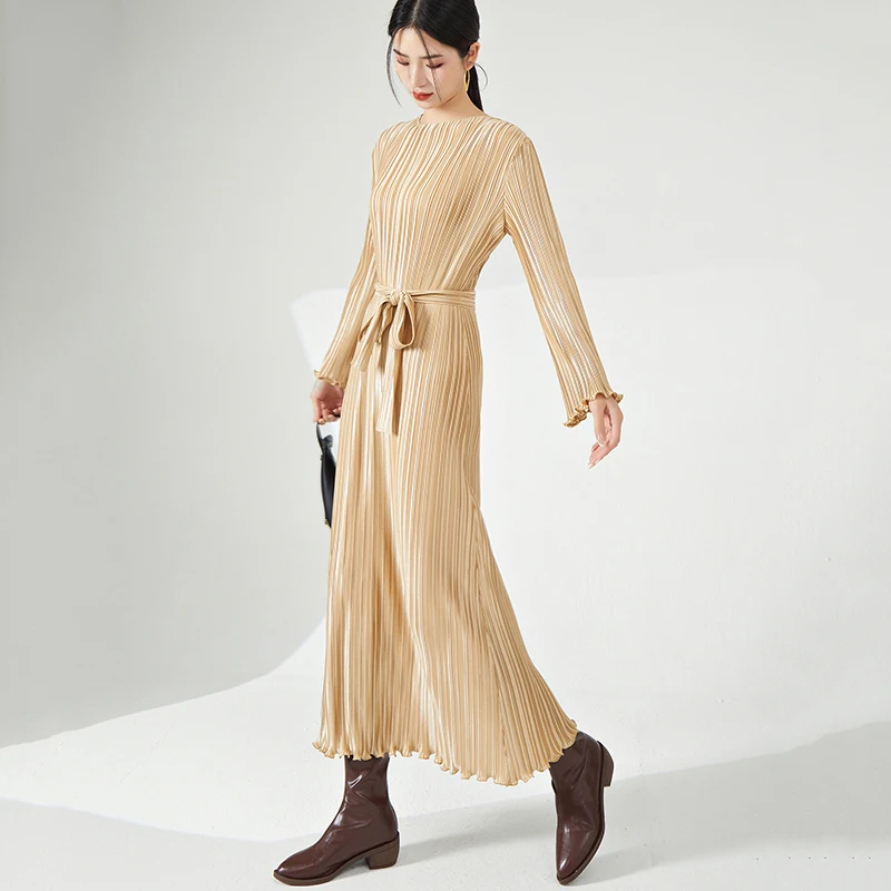 LANMREM Stringy Selvedge Pleated Dress Women's O-neck Long Sleeve Tie Design Gathered Waist Famale Clothing Autumn New 2Z2390 - Image 3