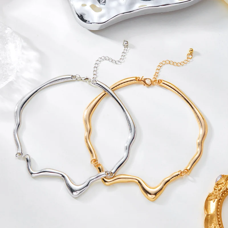 Fashion Liquid Lava Style Metal Choker Necklace for Women Gold Color Geometry Twist Neck Bangle Luxury Party Collar Jewelry Gift