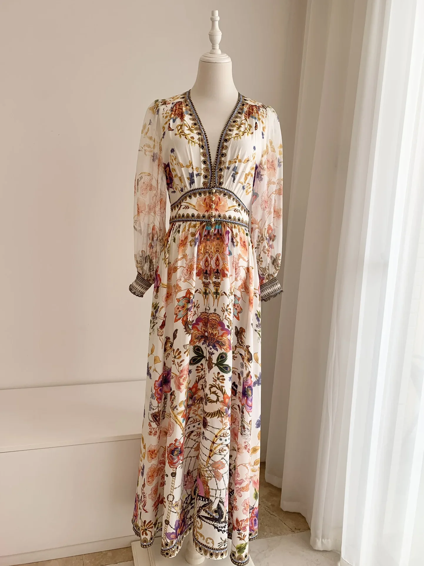 

Women Flower Printed Maxi Dress 100% Silk V-Neck Long Sleeve Beaded Vintage Robe