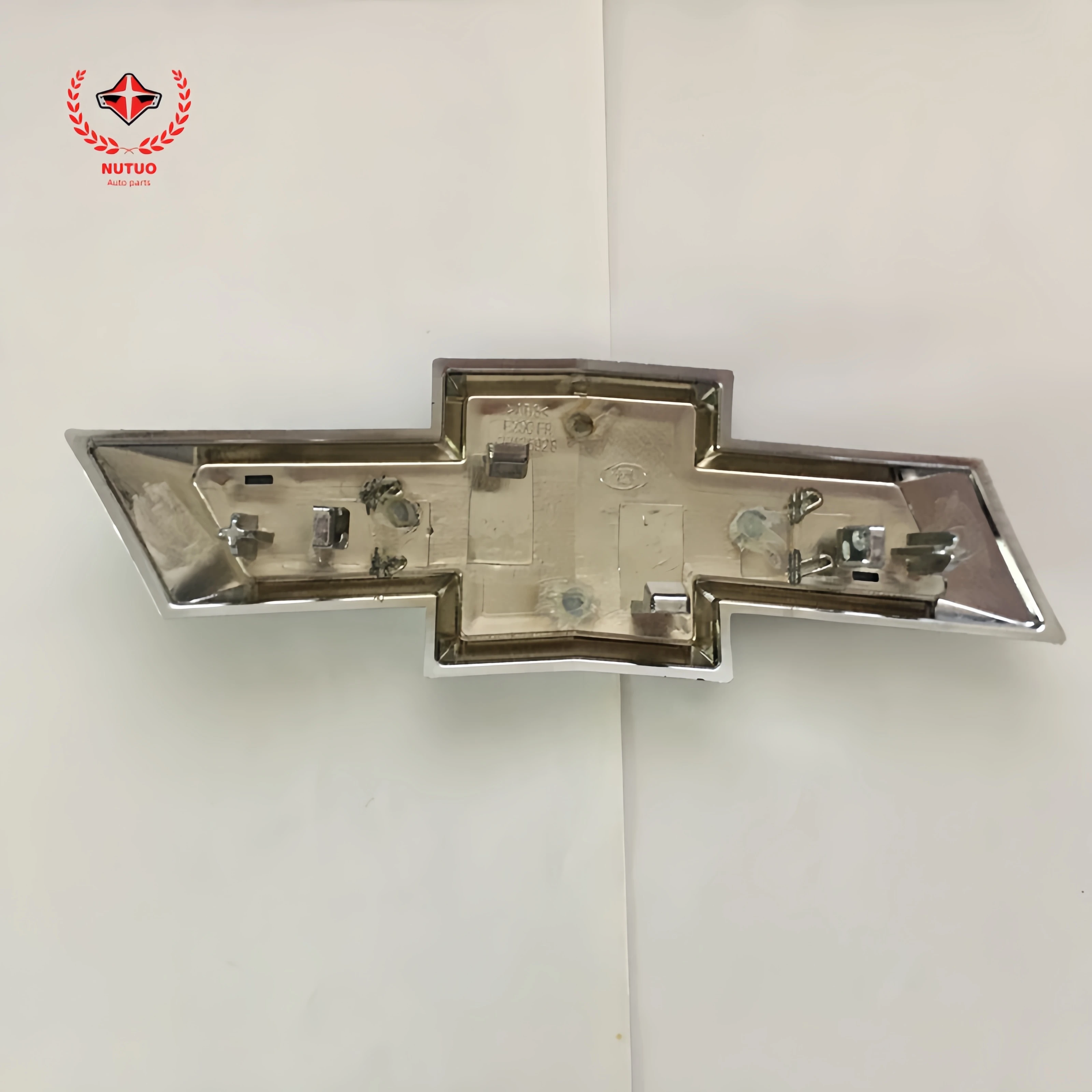Рисунок 4 - Chevrolet emblem12-17 Malibu xl