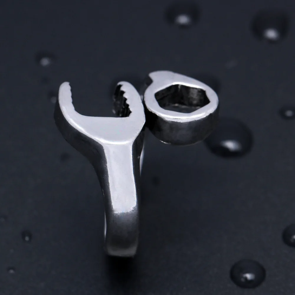 Hot Leathers Ladies Wrench Biker Ring