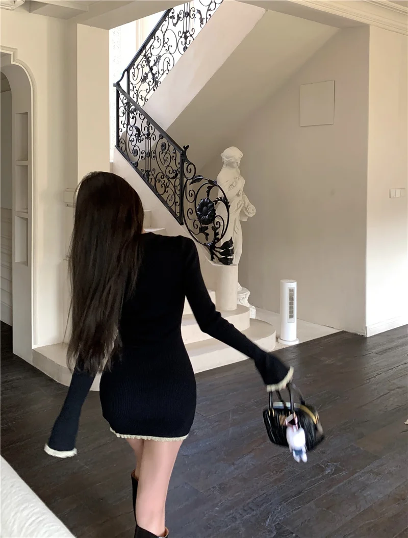 Elegant Knitted Mini Dresses for Women V-neck Flare Sleeve Bodycon Slim Party Dress Korean Fashion New Short Vestidos Mujer